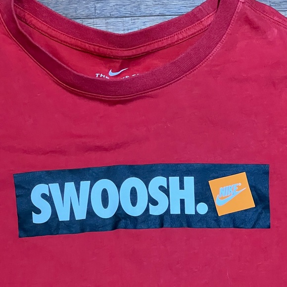Nike Tshirt Size Large - Picture 3 of 8